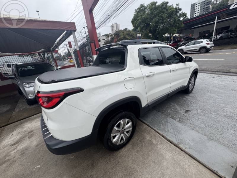 FIAT - TORO 1.8 16V EVO FLEX FREEDOM AUTOMÁTICO - 2018/2019 - BRANCA - R$ 89.000,00