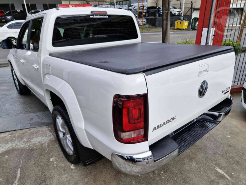 VOLKSWAGEN - AMAROK 3.0 V6 TDI HIGHLINE CD DIESEL 4MOTION AUTOMÁTICO - 2018/2018 - BRANCA - R$ 139.000,00