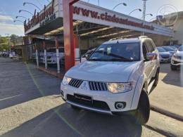 MITSUBISHI - PAJERO DAKAR 3.2 HPE 4X4 7 LUGARES 16V TURBO INTERCOOLER DIESEL 4P AUTOMÁTICO - 2011/2012 - BRANCA - R$ 99.900,00