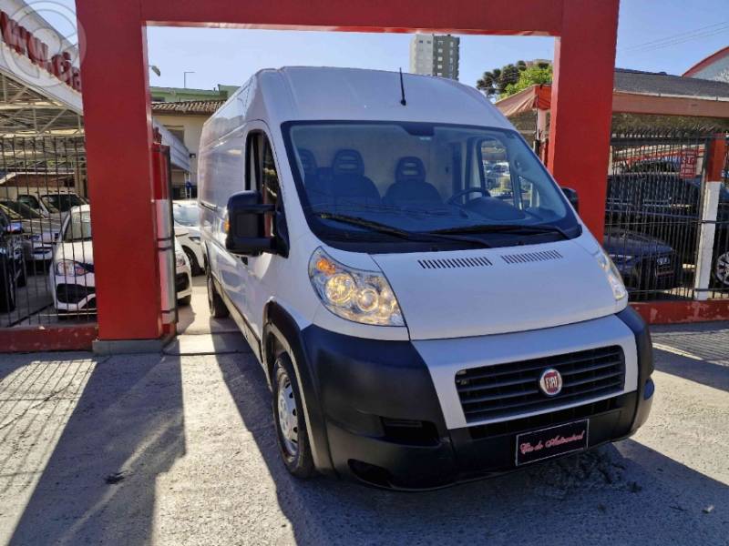 FIAT - DUCATO 2.3 MAXICARGO 8V TURBO DIESEL 3P MANUAL - 2019/2019 - BRANCA - R$ 156.000,00