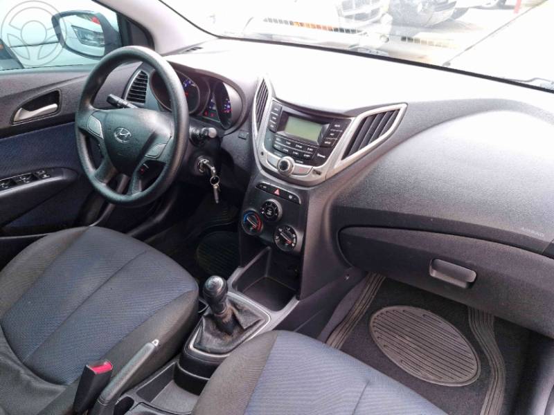 HYUNDAI - HB20 1.6 COMFORT 16V FLEX 4P MANUAL - 2013/2013 - PRATA - R$ 39.800,00