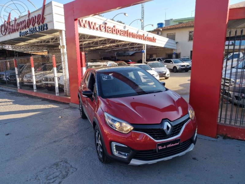 RENAULT - CAPTUR 1.6 16V INTENSE BOSE FLEX 4P AUTOMÁTICO - 2020/2021 - BORDO - R$ 88.000,00