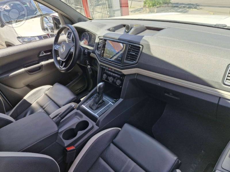 VOLKSWAGEN - AMAROK 3.0 V6 TDI HIGHLINE CD DIESEL 4MOTION AUTOMÁTICO - 2024/2025 - BRANCA - R$ 290.000,00