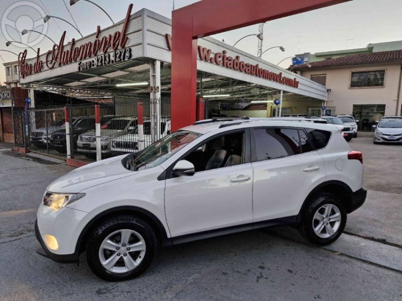 TOYOTA - RAV4 2.0 4X2 16V 4P AUTOMÁTICO - 2014/2014 - BRANCA - R$ 84.900,00