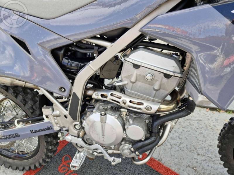 KAWASAKI - KLX - 2024/2025 - CINZA - R$ 33.900,00