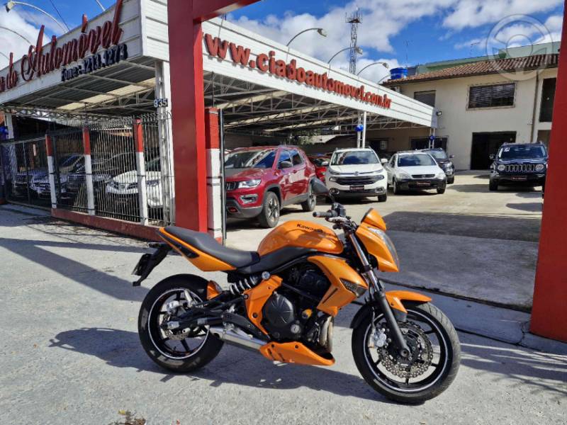 KAWASAKI - ER-6N ABS - 2010/2010 - LARANJA - R$ 22.990,00