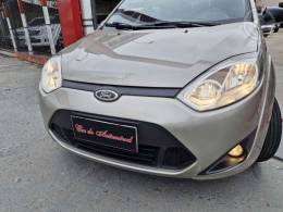 FORD - FIESTA 1.6 ROCAM SEDAN 8V FLEX 4P MANUAL - 2014/2014 - PRATA - R$ 34.900,00