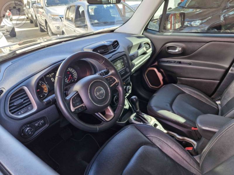 JEEP - RENEGADE 2.0 16V TURBO DIESEL LONGITUDE 4P 4X4 AUTOMÁTICO - 2016/2016 - PRETA - R$ 79.800,00