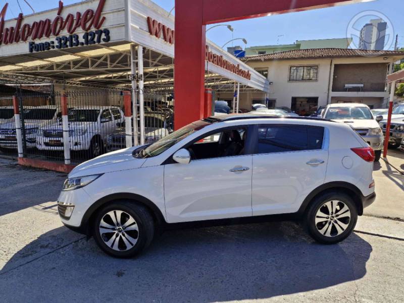 KIA MOTORS - SPORTAGE 2.0 EX 4X2 16V FLEX 4P AUTOMÁTICO - 2013/2014 - BRANCA - R$ 79.800,00