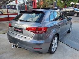 AUDI - A3 1.4 TFSI SPORTBACK AMBIENTE 16V 4P S-TRONIC - 2017/2018 - CINZA - R$ 105.900,00