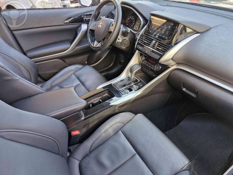 MITSUBISHI - ECLIPSE CROSS 1.5 HPE-S AWC 16V 4P AUTOMÁTICO - 2024/2025 - BRANCA - R$ 198.000,00