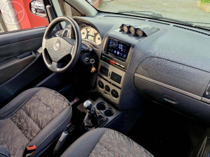 FIAT - IDEA 1.8 MPI ADVENTURE 16V FLEX 4P MANUAL - 2009/2010 - VERDE - R$ 32.900,00