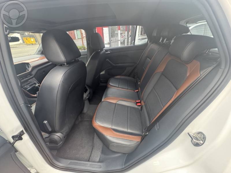 VOLKSWAGEN - T-CROSS 1.0 COMFORTLINE TSI FLEX 4P AUTOMÁTICO - 2021/2021 - BRANCA - R$ 113.000,00