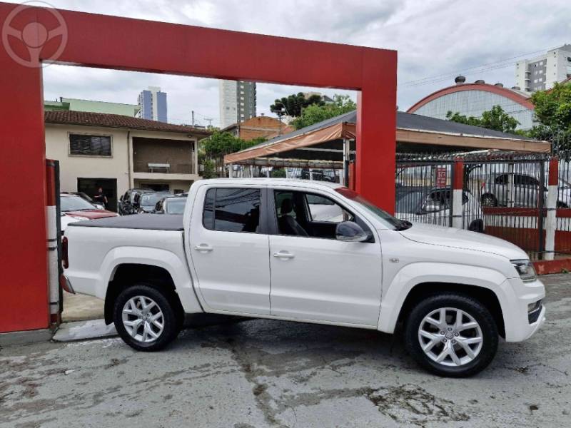 VOLKSWAGEN - AMAROK 3.0 V6 TDI HIGHLINE CD DIESEL 4MOTION AUTOMÁTICO - 2018/2018 - BRANCA - R$ 139.000,00