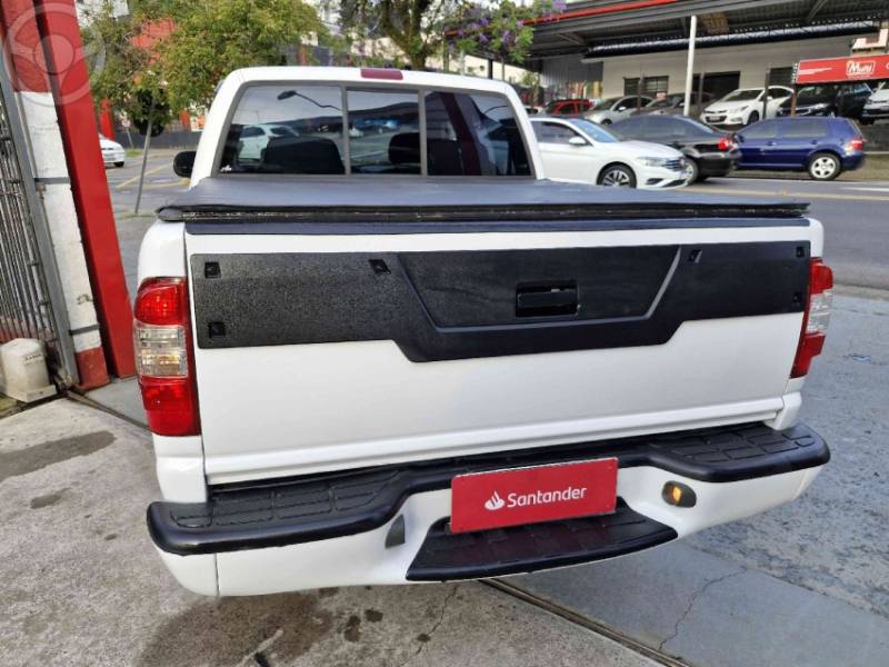CHEVROLET - S10 2.8 COLINA 4X2 CD 12V TURBO ELECTRONIC INTERCOOLER DIESEL 4P MANUAL - 2010/2011 - BRANCA - R$ 68.900,00