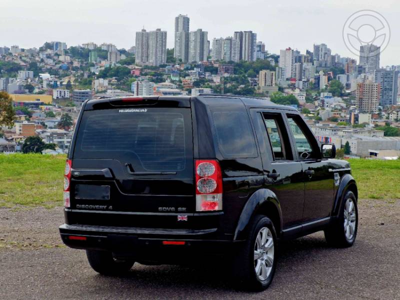 LAND ROVER - DISCOVERY 4 3.0 SE 4X4 V6 24V BI-TURBO DIESEL 4P AUTOMÁTICO - 2013/2013 - PRETA - R$ 98.000,00