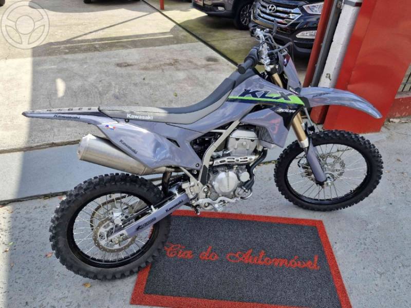 KAWASAKI - KLX - 2024/2025 - CINZA - R$ 33.900,00