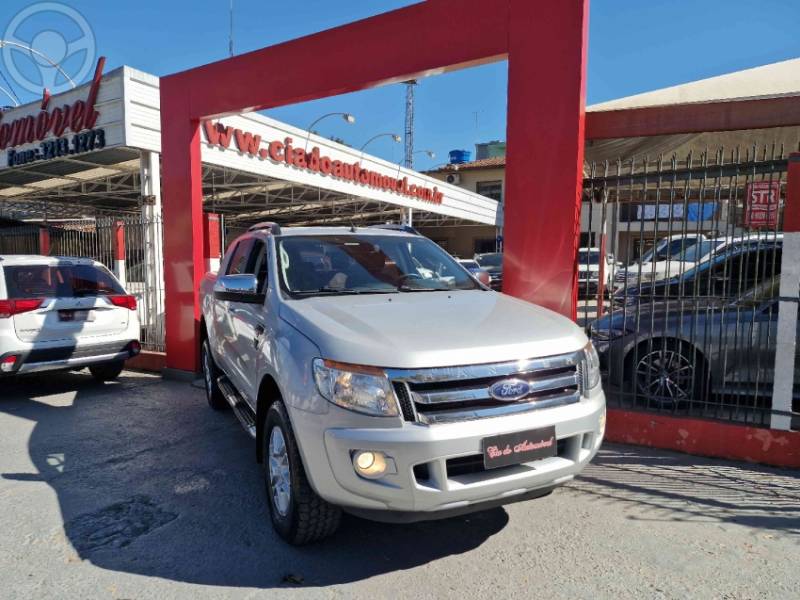 FORD - RANGER 3.2 LIMITED 4X4 CD 20V DIESEL 4P AUTOMÁTICO - 2014/2014 - PRATA - R$ 99.800,00