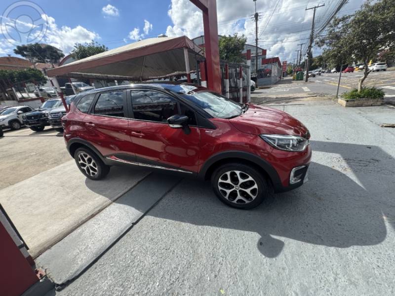 RENAULT - CAPTUR 1.6 16V INTENSE BOSE FLEX 4P AUTOMÁTICO - 2020/2021 - BORDO - R$ 88.000,00