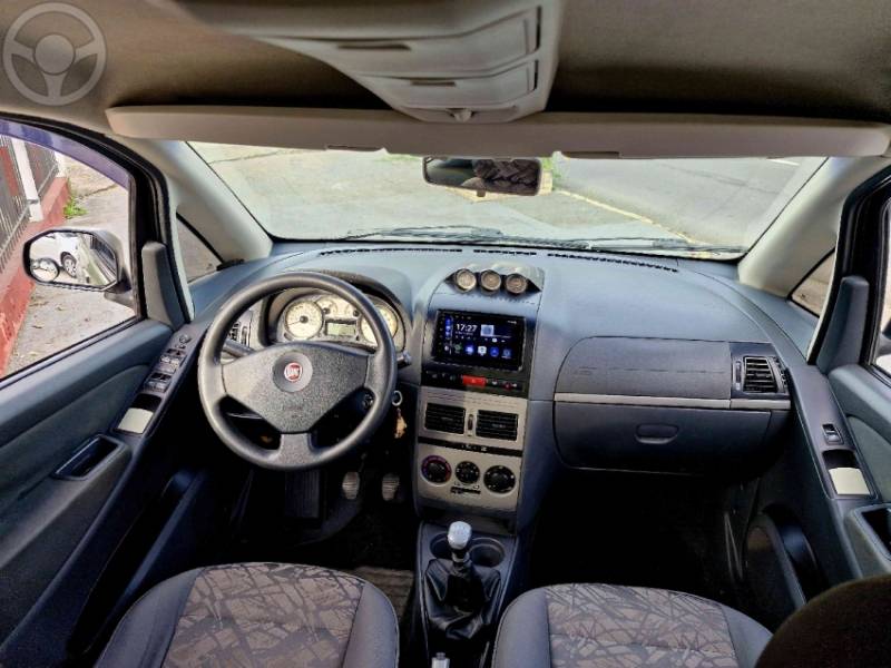 FIAT - IDEA 1.8 MPI ADVENTURE 16V FLEX 4P MANUAL - 2009/2010 - VERDE - R$ 32.900,00