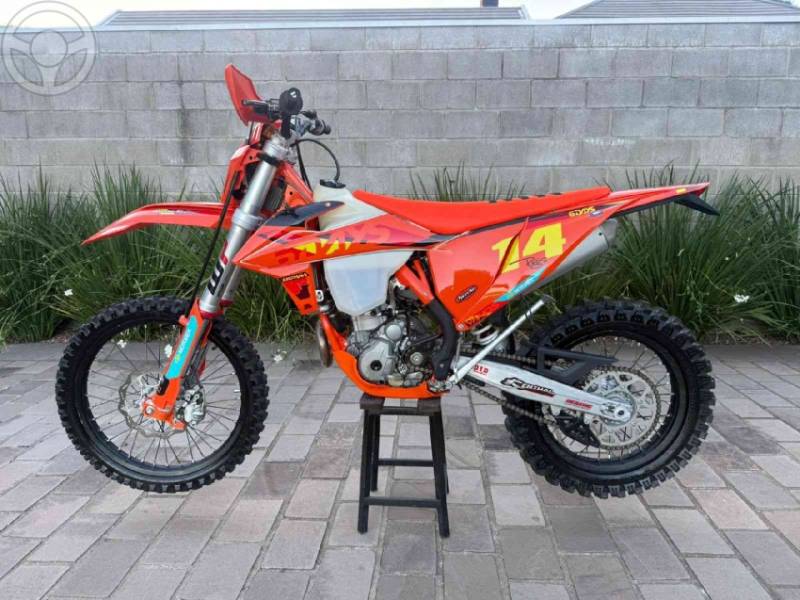 KTM - EXC 350 F - 2023/2023 - LARANJA - R$ 72.000,00