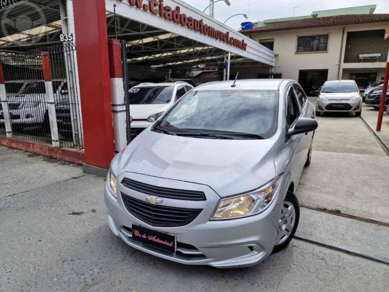 CHEVROLET - ONIX 1.0 MPFI JOY 8V FLEX 4P MANUAL - 2017/2018 - PRATA - R$ 46.900,00