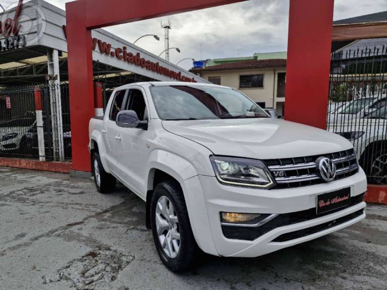 VOLKSWAGEN - AMAROK 3.0 V6 TDI HIGHLINE CD DIESEL 4MOTION AUTOMÁTICO - 2018/2018 - BRANCA - R$ 139.000,00