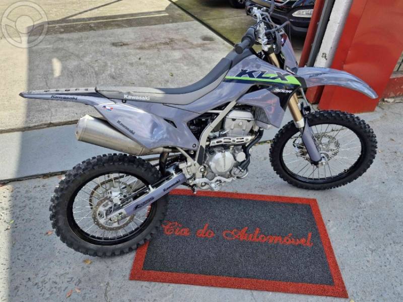 KAWASAKI - KLX - 2024/2025 - CINZA - R$ 33.900,00