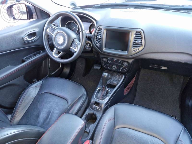 JEEP - COMPASS 2.0 16V DIESEL TRAILHAWK 4X4 AUTOMÁTICO - 2016/2017 - BORDO - R$ 109.000,00