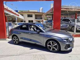 AUDI - A3 2.0 TFSI PERFORMANCE BLACK SEDAN 4P AUTOMÁTICA - 2022/2023 - CINZA - R$ 199.000,00