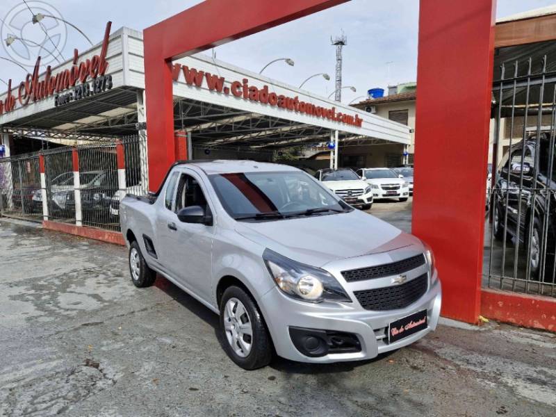 CHEVROLET - MONTANA 1.4 MPFI LS CS 8V FLEX 2P MANUAL - 2013/2014 - PRATA - R$ 39.800,00
