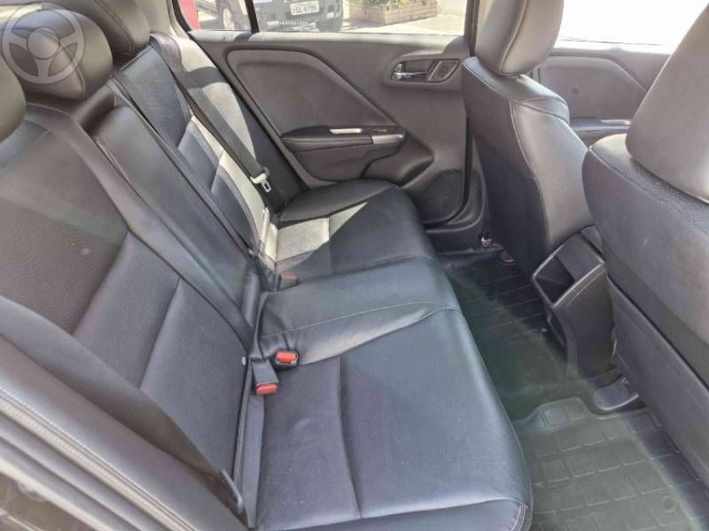 VOLKSWAGEN - AMAROK 3.0 V6 TDI HIGHLINE CD DIESEL 4MOTION AUTOMÁTICO - 2024/2025 - BRANCA - R$ 290.000,00