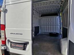 FIAT - DUCATO 2.3 MAXICARGO 8V TURBO DIESEL 3P MANUAL - 2019/2019 - BRANCA - R$ 156.000,00