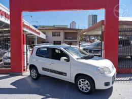 FIAT - UNO 1.0 EVO VIVACE 8V FLEX 4P MANUAL - 2013/2014 - BRANCA - R$ 31.990,00