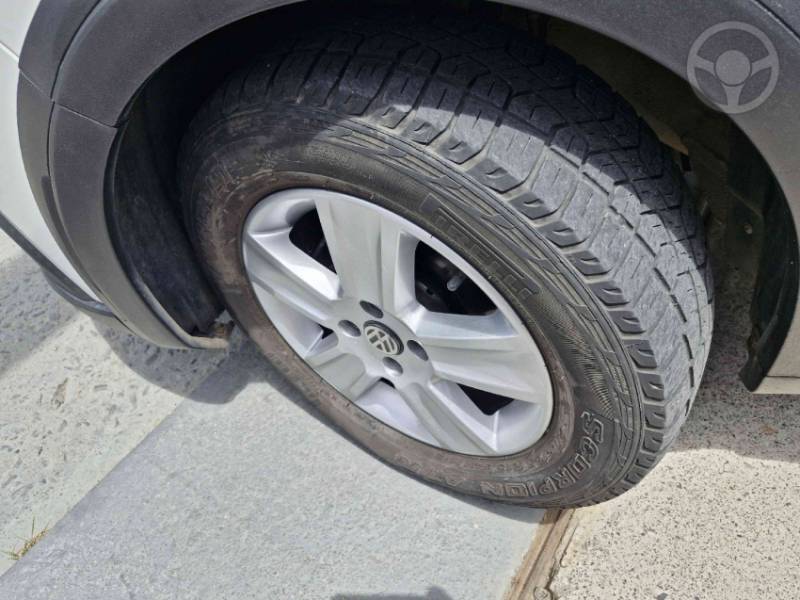 VOLKSWAGEN - SAVEIRO 1.6 CROSS CE 8V FLEX 2P MANUAL - 2010/2011 - BRANCA - R$ 49.000,00