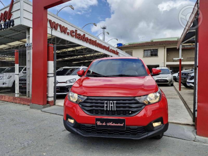 FIAT - STRADA - 2021/2022 - VERMELHA - R$ 92.000,00
