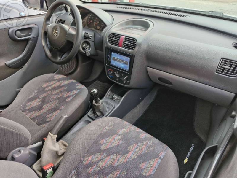 CHEVROLET - MONTANA 1.8 MPFI CS 8V FLEXPOWER 2P MANUAL - 2004/2004 - BRANCA - R$ 30.900,00