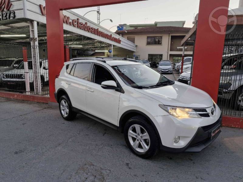 TOYOTA - RAV4 2.0 4X2 16V 4P AUTOMÁTICO - 2014/2014 - BRANCA - R$ 84.900,00