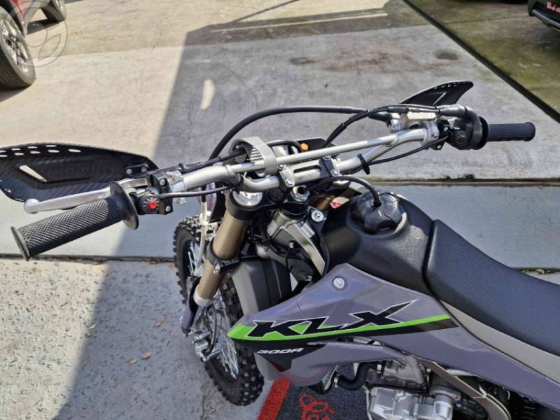 KAWASAKI - KLX - 2024/2025 - CINZA - R$ 33.900,00