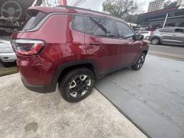 JEEP - COMPASS 2.0 16V DIESEL TRAILHAWK 4X4 AUTOMÁTICO - 2016/2017 - BORDO - R$ 109.000,00