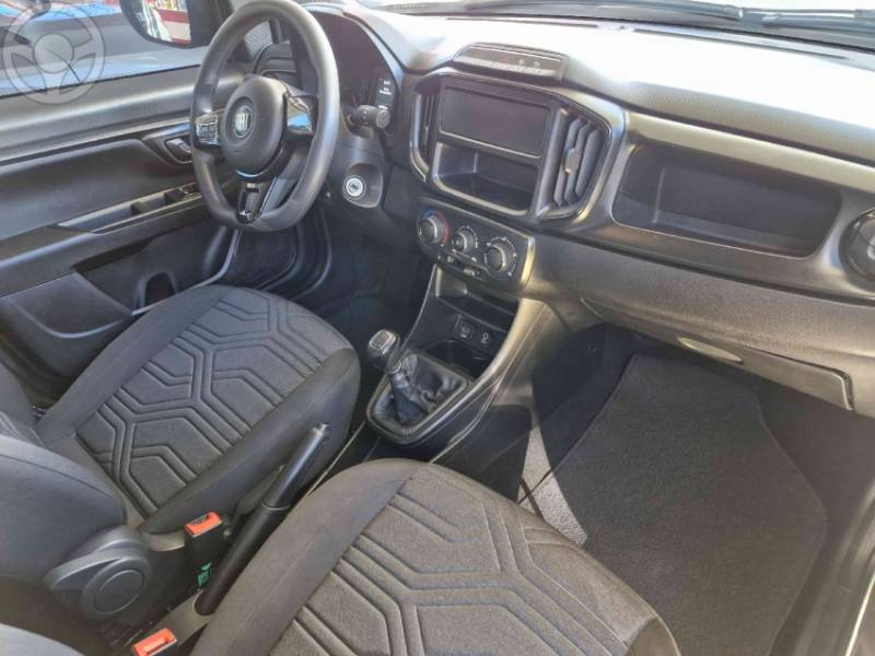 FIAT - STRADA 1.3 FREEDOM PLUS CS 8V FLEX 2P MANUAL - 2023/2023 - CINZA - R$ 92.000,00