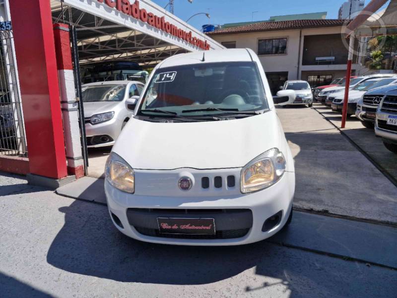 FIAT - UNO 1.0 EVO VIVACE 8V FLEX 4P MANUAL - 2013/2014 - BRANCA - R$ 31.990,00
