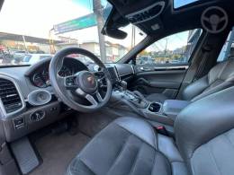 PORSCHE - CAYENNE 3.6 4X4 V6 24V 4P TIPTRONIC - 2017/2018 - BRANCA - R$ 229.000,00