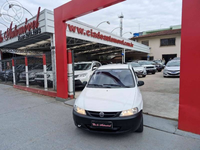 CHEVROLET - CELTA 1.0 MPFI LIFE 8V FLEX 2P MANUAL - 2005/2006 - BRANCA - R$ 18.990,00