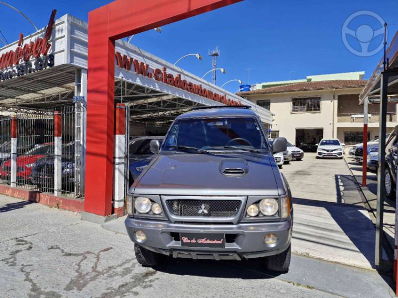 MITSUBISHI - L200 2.5 GLS HPE 4X4 CD 8V TURBO DIESEL 4P MANUAL - 2002/2003 - CINZA - R$ 54.900,00