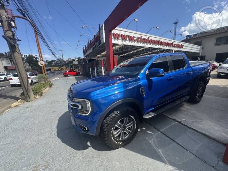 FORD - RANGER 3.0 V6 XLT CD TURBO 4X4 DIESEL 4P AUTOMÁTICO - 2024/2024 - AZUL - R$ 259.000,00