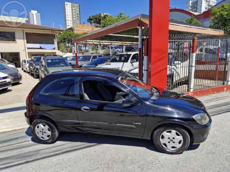 CHEVROLET - CELTA 1.0 MPFI LIFE 8V FLEX 2P MANUAL - 2009/2009 - PRETA - R$ 21.900,00