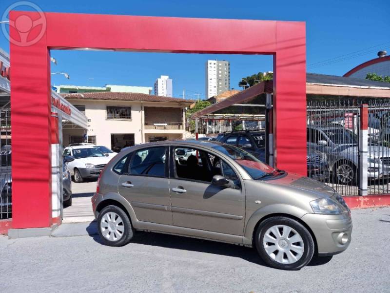 CITROËN - C3 1.6 EXCLUSIVE 16V FLEX 4P AUTOMÁTICO - 2011/2012 - MARROM - R$ 33.900,00