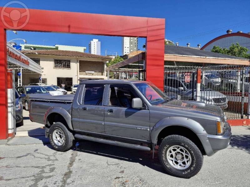 MITSUBISHI - L200 2.5 GLS HPE 4X4 CD 8V TURBO DIESEL 4P MANUAL - 2002/2003 - CINZA - R$ 59.000,00