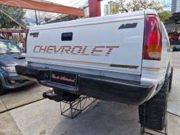 CHEVROLET - SILVERADO 4.2 CONQUEST 4X2 CS 18V TURBO INTERCOOLER DIESEL 2P MANUAL - 1998/1998 - BRANCA - R$ 98.000,00